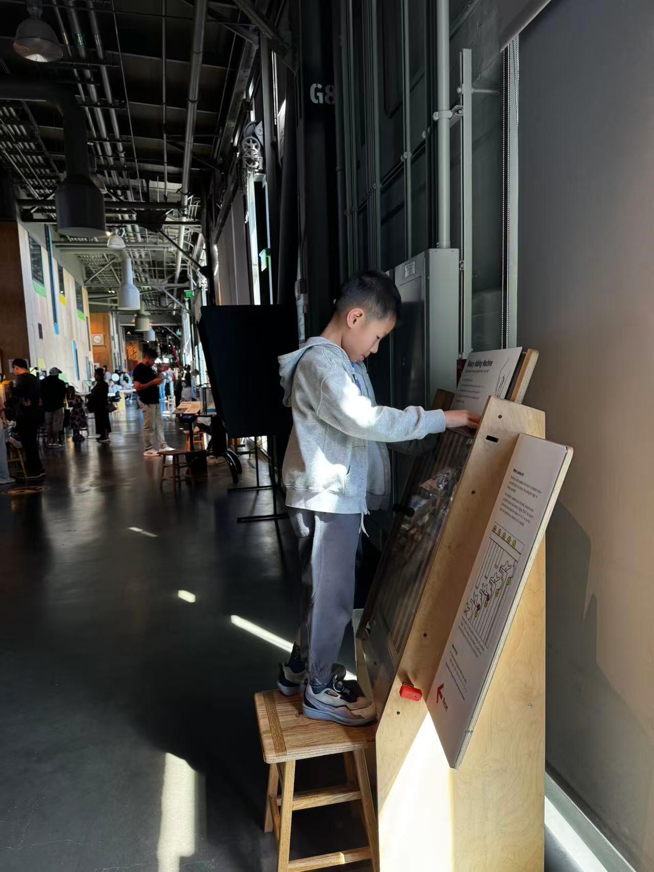 Exploratorium exhibit